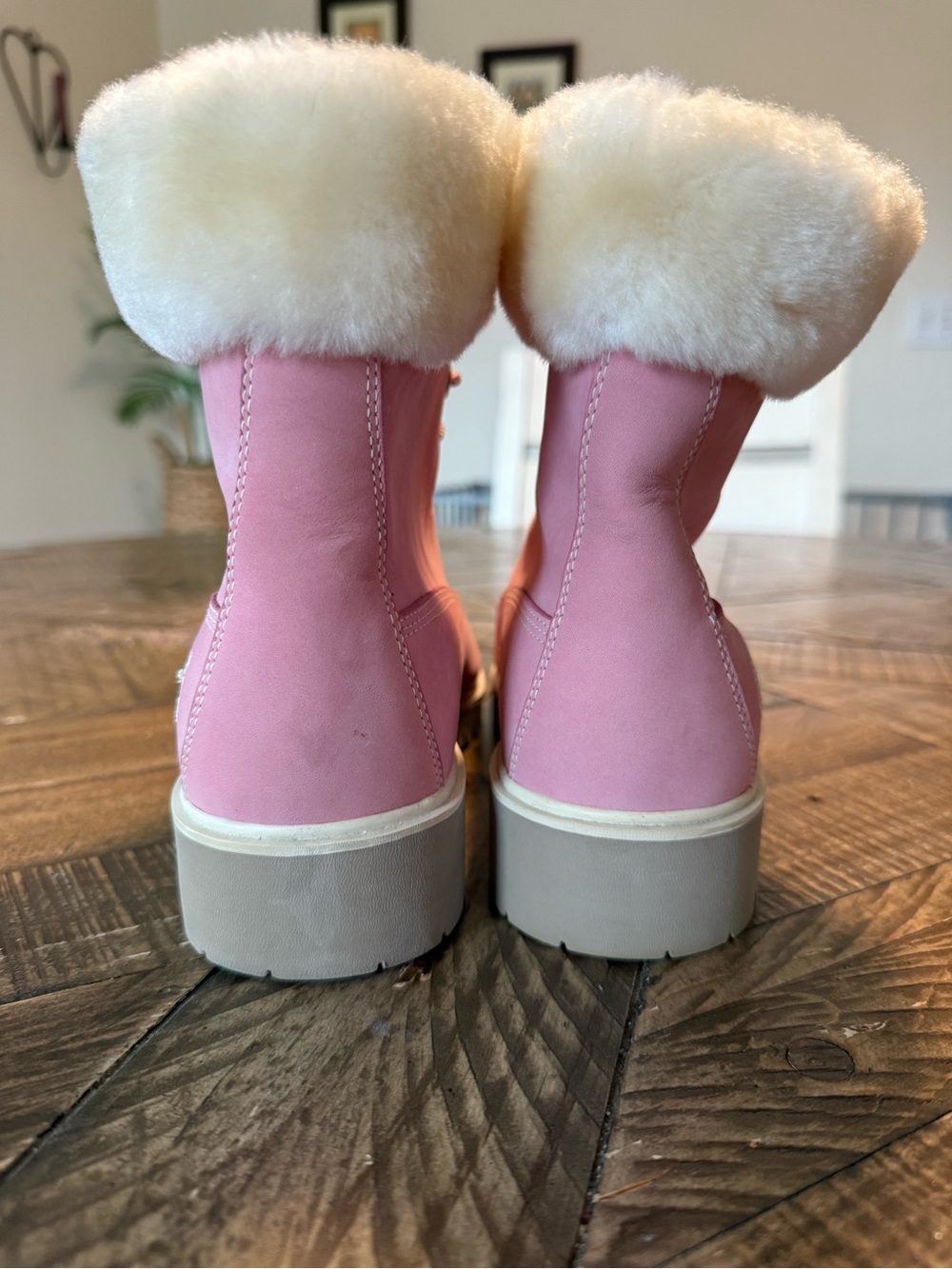 Timberland woman’s waterproof boots , sz 9 - Picture 5 of 14